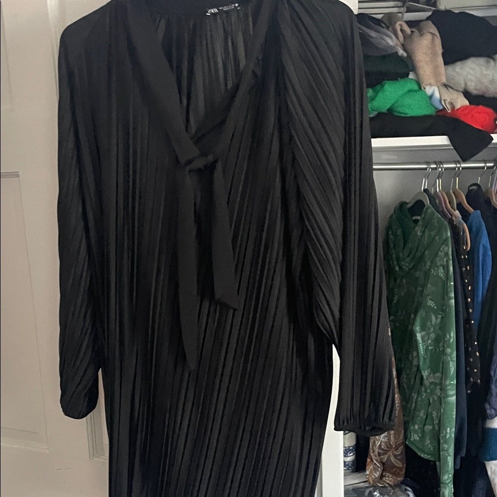 Zara Black Long-Sleeve Pleated Tie-Neck Dress NWOT